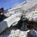 Buscan familiares de niños víctimas de sismo en Turquía antes de darlos en adopción
