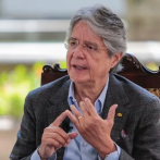 El presidente de Ecuador se fractura el peroné tras sufrir una caída