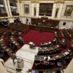 Congreso de Perú abre la puerta para analizar nuevamente adelanto electoral