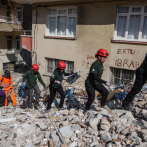 Turquía advierte del riesgo de tsunami tras nuevo sismo de magnitud 6,4