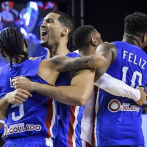 Presidente Luis Abinader felicita a la selección dominicana de baloncesto tras derrotar a Argentina en torneo FIBA