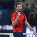 Medvedev elimina en 2 sets a Djokovic en el Dubai Championship