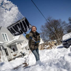Tormenta de nieve provoca apagones en Nueva York y ahora enfila hacia el noreste de EEUU