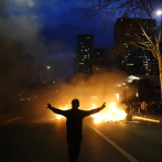 Francia: Se intensifican protestas; basura sigue apilándose