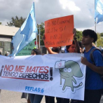 Estudiantes de la UASD protestan por envenenamiento masivo de perros