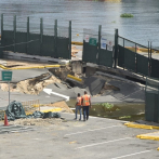 Al menos 30 obreros trabajan para restaurar avenida Caamaño Deñó luego del incidente en Muelle Don Diego