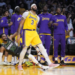 NBA: Lakers vuelven a playoffs con un caótico triunfo ante Minnesota