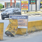Comunitarios rechazan el muro que divide la Autopista San Isidro