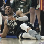 NBA: Lesiones de Giannis y Ja Morant empañan el comienzo de la postemporada