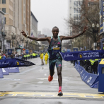 Kenia, con Chebet y Obiri, barre en el Maratón de Boston