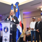 Alburquerque arremete contra gobierno al lanzar candidatura PRM