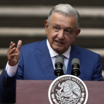 López Obrador es declarado persona non grata por el Congreso de Perú