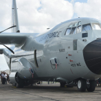 Expertos estadounidenses muestran Avión Caza Huracán y su funcionamiento en la Base Aérea de San Isidro