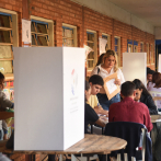 Paraguay vota en unas cerradas presidenciales, en medio de acusaciones de corrupción
