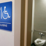 Aprueban proyecto de ley en Florida que afecta uso del baño a los trans