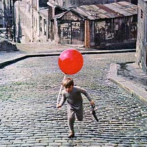 El balón rojo