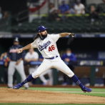 Gonsolin y Betts guían a Dodgers a blanqueada 4-0 a Padres