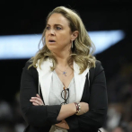 WNBA suspende a Becky Hammon por acusación de jugadora que denunció acoso por estar embarazada