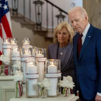 En aniversario de masacre en Uvalde, Biden dice que “es momento de actuar” en control de armas