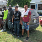 Apresan dos dominicanos que contrabandeaban con nacionales haitianos