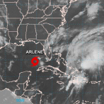 La tormenta tropical Arlene se debilita mientras avanza al sur por el Golfo de México