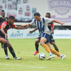 Pantoja vs La Vega en choque crucial, San Cristóbal contra Delfines