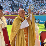Corpus Christi: Arzobispo de Santiago llama a doblar rodillas ante el Santísimo para no corromperse