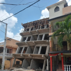 Construcción de edificio colapsado en San Cristóbal no contaba con planos ni licencias