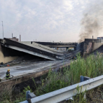 Investigadores buscan causa del colapso de un tramo de autopista en Filadelfia