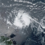 La tormenta tropical Bret avanza hacia el este del Caribe casi con fuerza de huracán