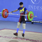 Miguel Suárez otorga dos medallas de oro a Colombia en pesas