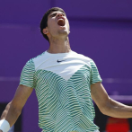 Carlos Alcaraz se proclama campeón en Abierto de Queen´s y volverá a ser el número 1 del tenis