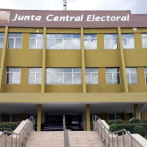 JCE rechaza reconocimiento a 106 organizaciones políticas y reconoce a tres partidos