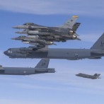 Bombarderos de EEUU sobrevuelan península coreana