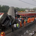 Un error humano causó el accidente de tren con 288 muertos en la India, según informe