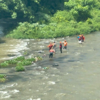 Se ahoga adolescente que se habría lanzado al río Yaque del Norte evitando atraco