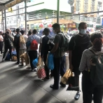 Los migrantes en Nueva York duermen en las calles