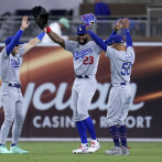 Dodgers doblegan a los Padres tras anotar cinco vueltas en la octava