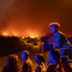 El fuego en Tenerife arrasa 11,600 hectáreas y hay 12,000 evacuados