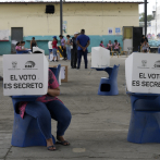 Ecuador vota con la esperanza de un cambio pese al temor a la violencia