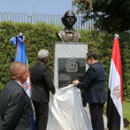 Embajada de República Dominicana en Egipto devela busto de Duarte en África