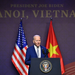 Biden, en Vietnam, dice que no busca una 