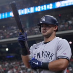 Jasson Domínguez descartado de alineación de Yankees con molestias en el codo derecho