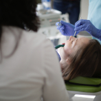 Desarrollan una prueba casera que advierte sobre riesgos de caries por gingivitis o periodontitis