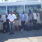 Detienen a dominicano con 6 haitianos ilegales a bordo de un camión en Jimaní