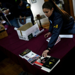 Argentina cierra una editorial que vendía libros alabando a los nazis
