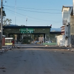 Elías Piña: Almacenes cerrados, estricta vigilancia militar y mercado de El Carrizal desolado