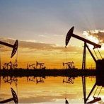 Precios del petróleo ceden en un mercado preocupado por la demanda