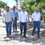 MOPC desarrolla programa de asfaltado y construcción de aceras y contenes en Santo Domingo Este