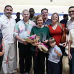 Ginny Mejía recibe reconocimiento en el inicio del torneo nacional